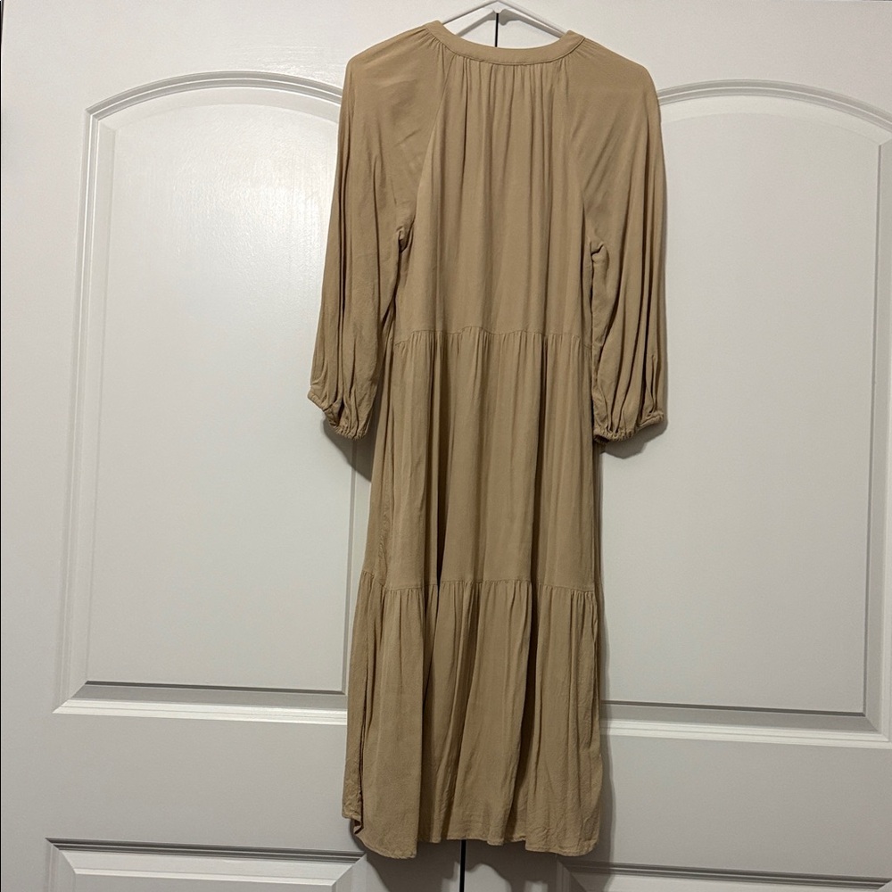 Gibson Latimer Three Quarter Sleeve Tan Dress - Picture 3 of 4